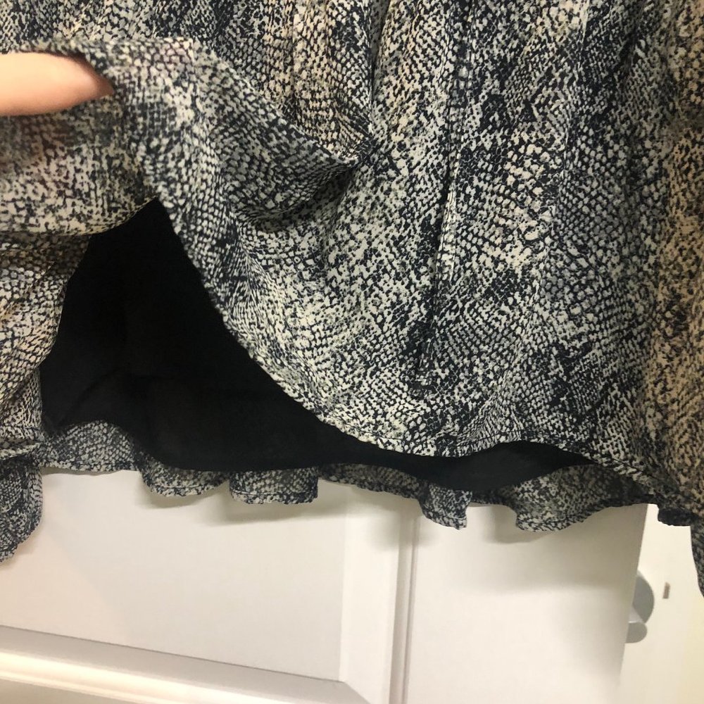 Mango Printed pleated blouse - Size 4 - Picture 14 of 16